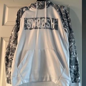 Men’s Nike sweatshirt